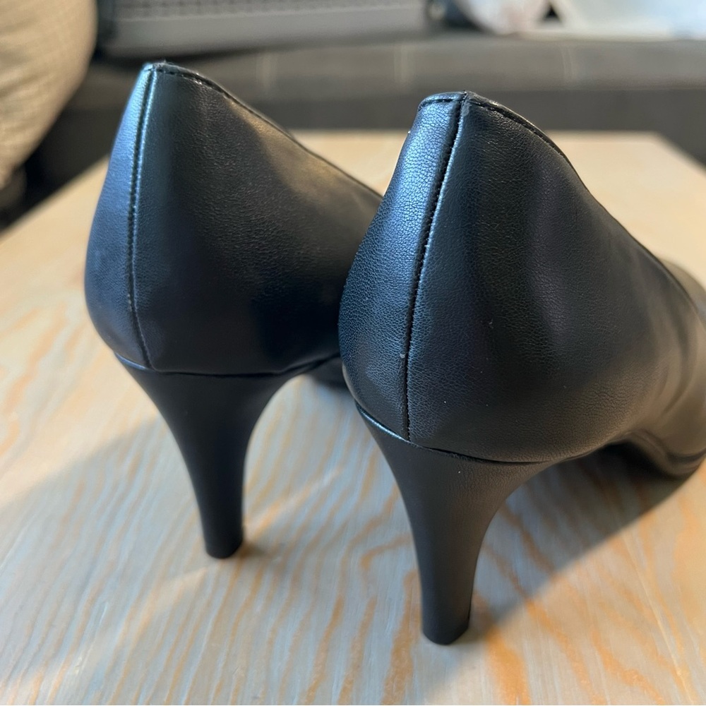 Naturalizer Michelle pump in black leather size 11 Wide - Picture 6 of 6